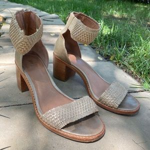 Frye Brielle Gold Metallic Leather Back Zip Sandal